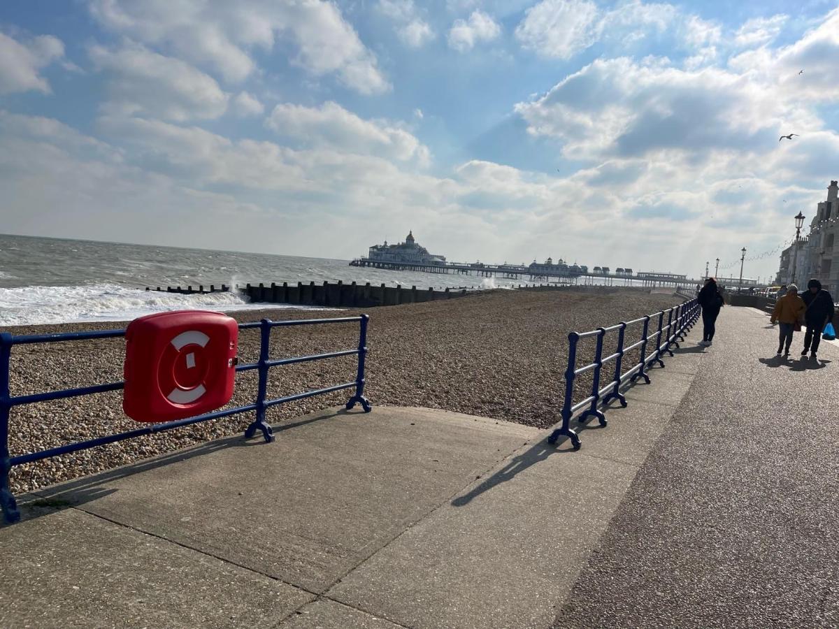 "The Eastbourne" Pet Friendly Seafront Apartment Exterior foto