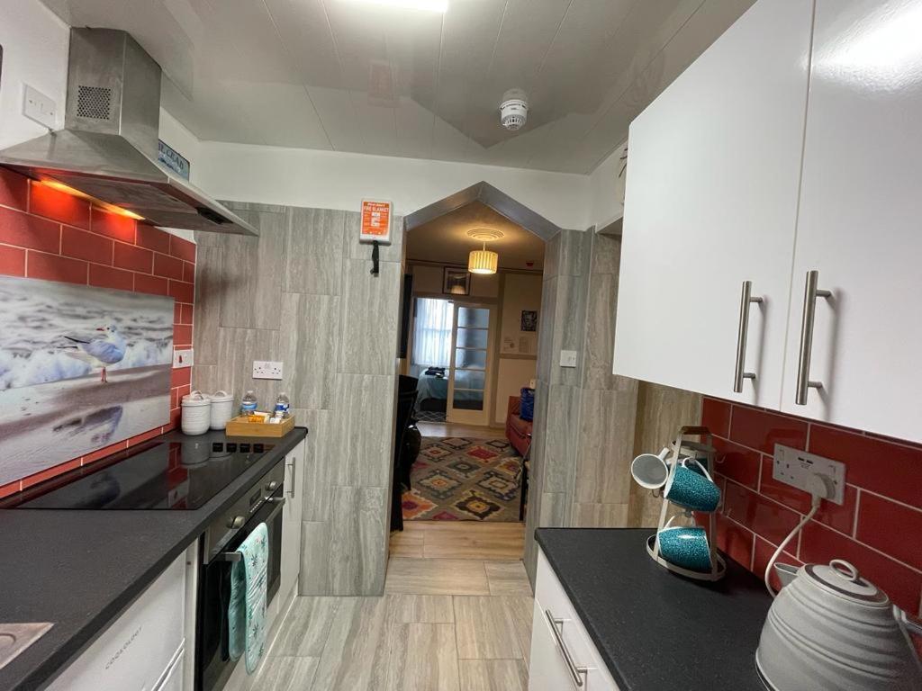 "The Eastbourne" Pet Friendly Seafront Apartment Exterior foto